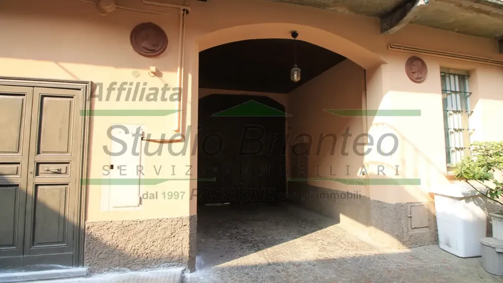 Entrée - Historic Courtyard House in Seregno