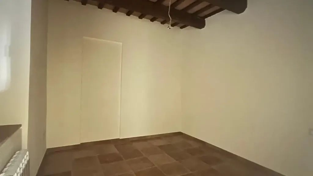 Pièces - Maison 7 pièces à IT