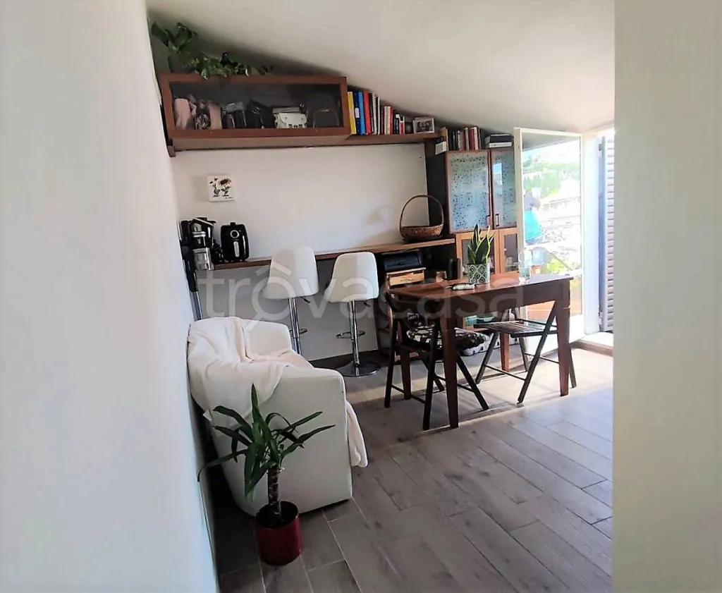 Dining Room - Panoramic Mansard Apartment in Perugia