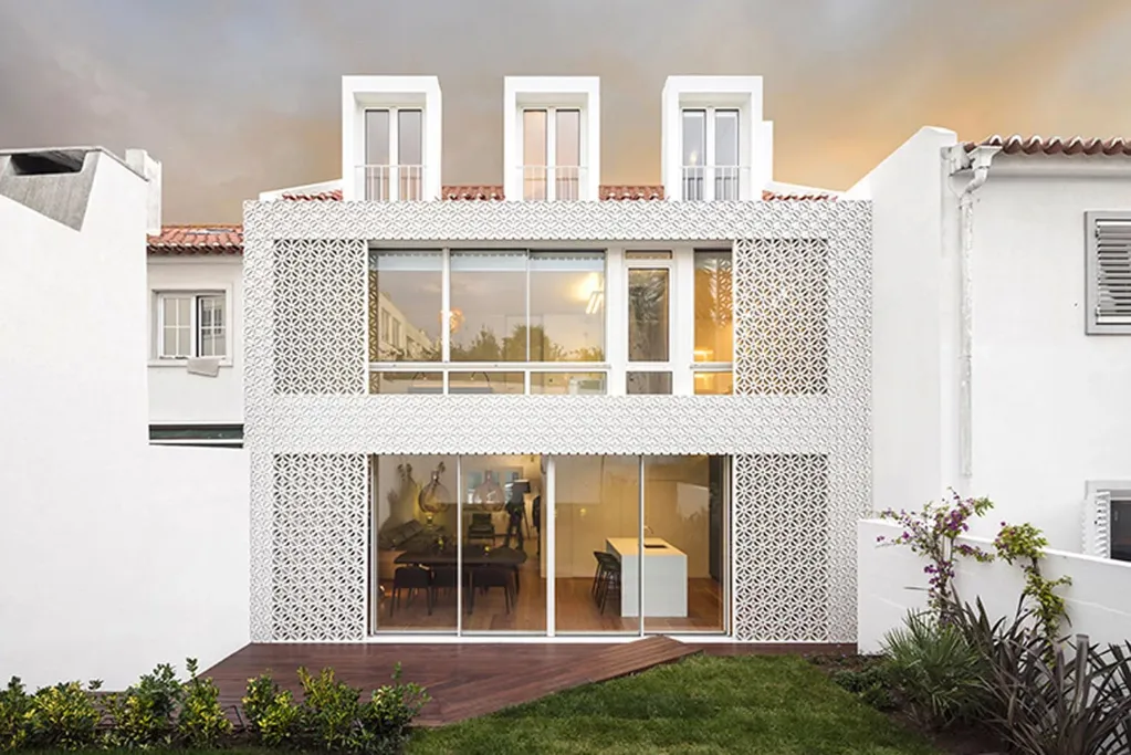 Välivaade - Modern Villa with Portuguese Facade in Restelo, Lisbon