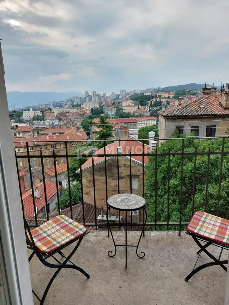 Balcone - Spacious Apartment with Balconies in Rijeka