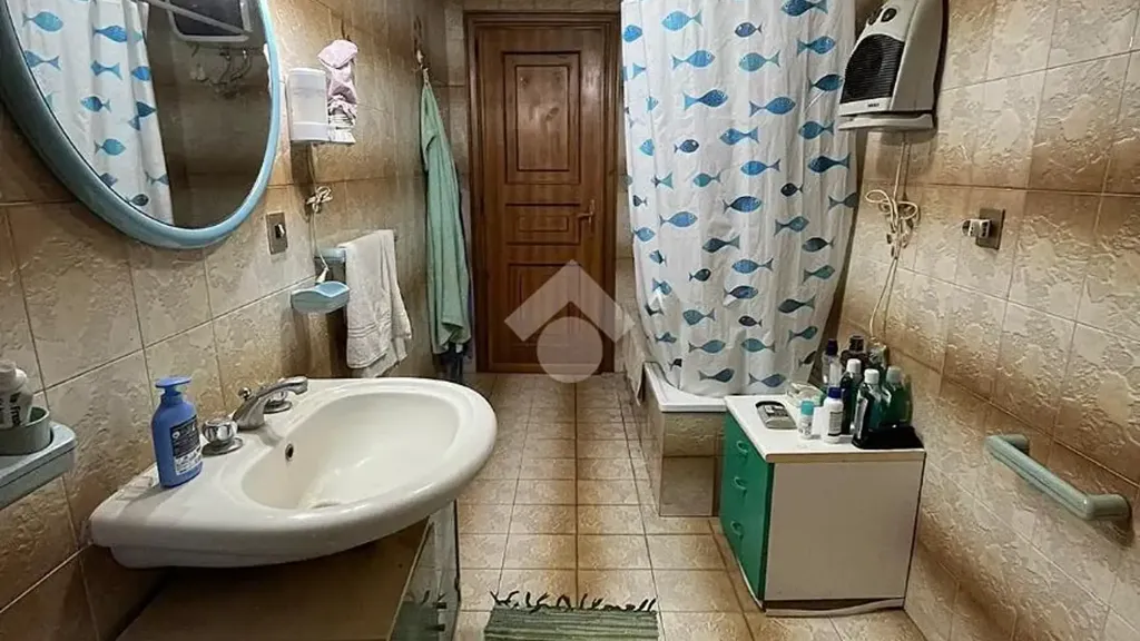 Salles de bain - Villa with Garden in Ardea