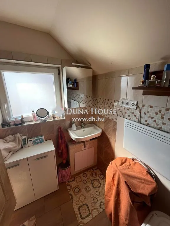 Bagni - 2-Bedroom Attic Flat near Tettye in Pécs