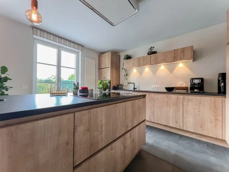 4-bedroom house in BE