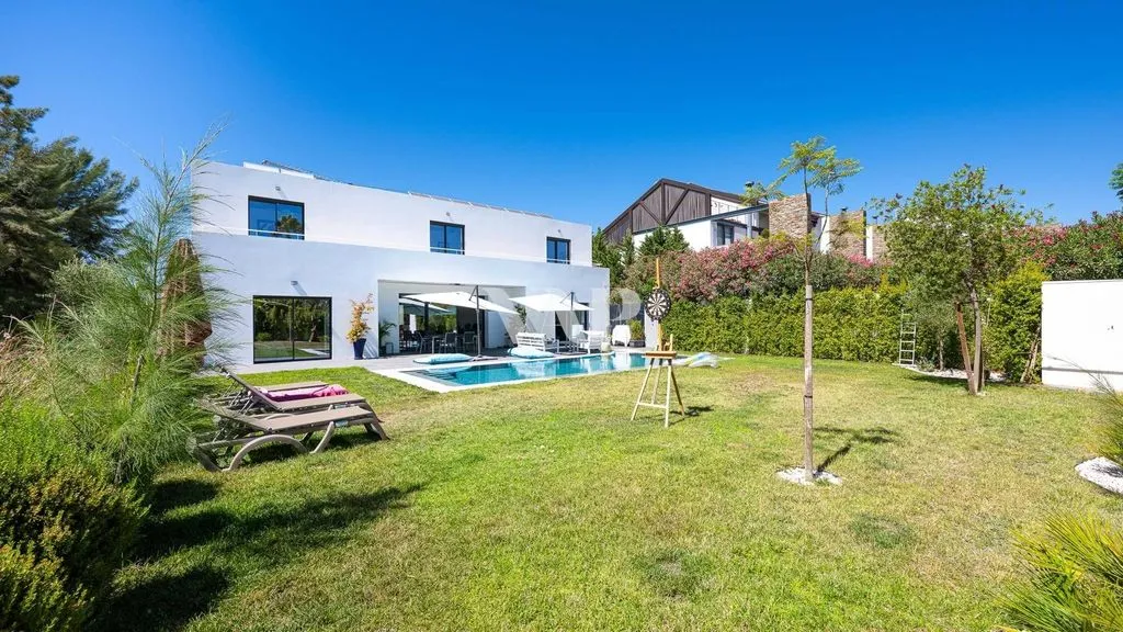 Bassein - Modern Villa with Private Pool in Almancil
