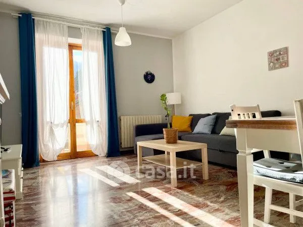 Elutuba - Spacious Apartment with Balcony in Camerino