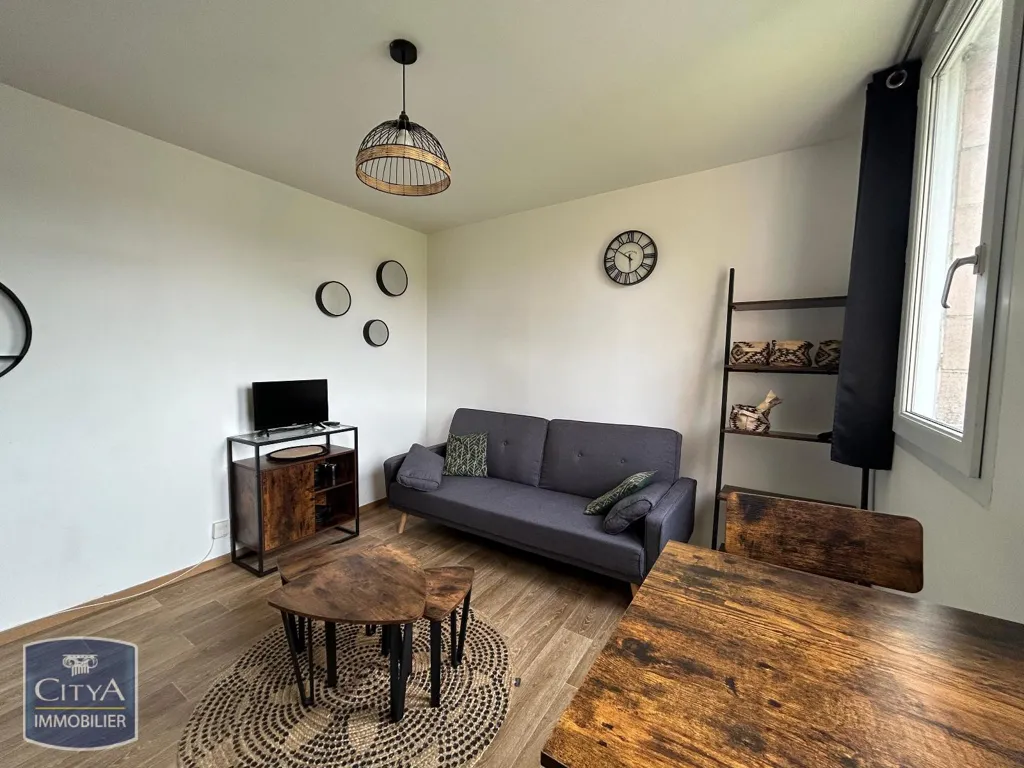 Living Room - Studio near University in Arras