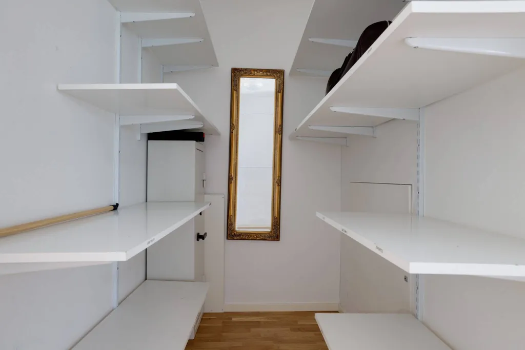 Toad - Allmogestyle Villa with Pool in Yxstabacken