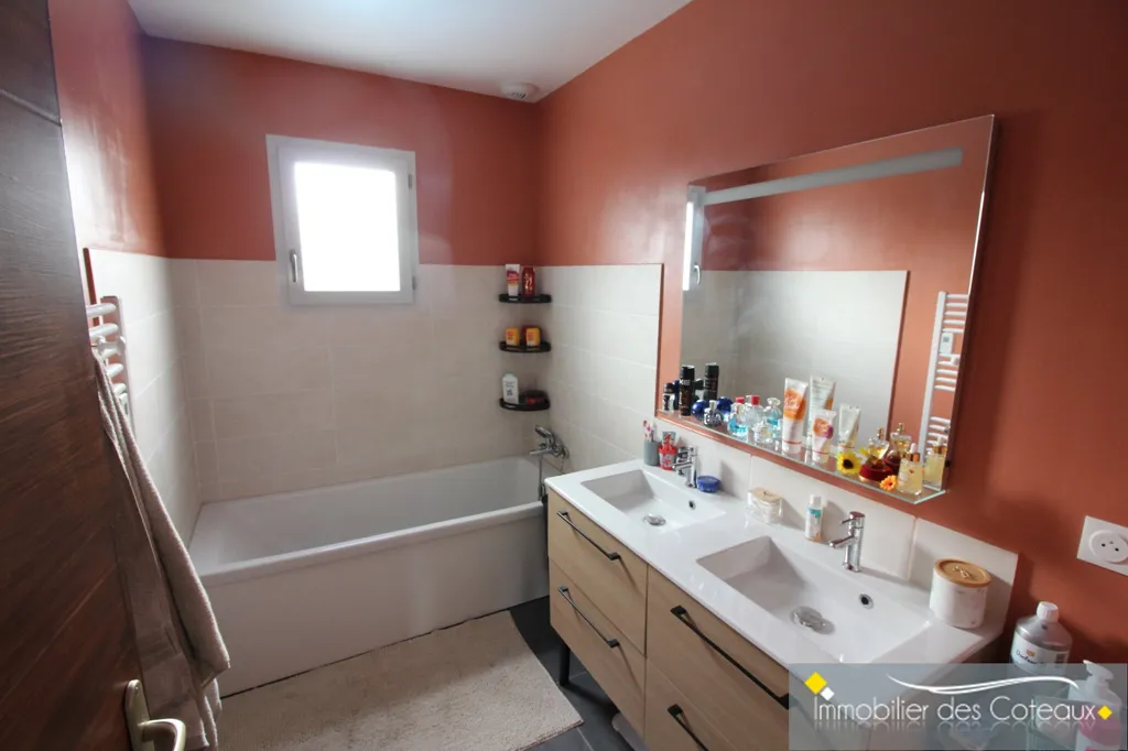 Salles de bain - Maison de Plain-Pied avec Jardin à Venerque