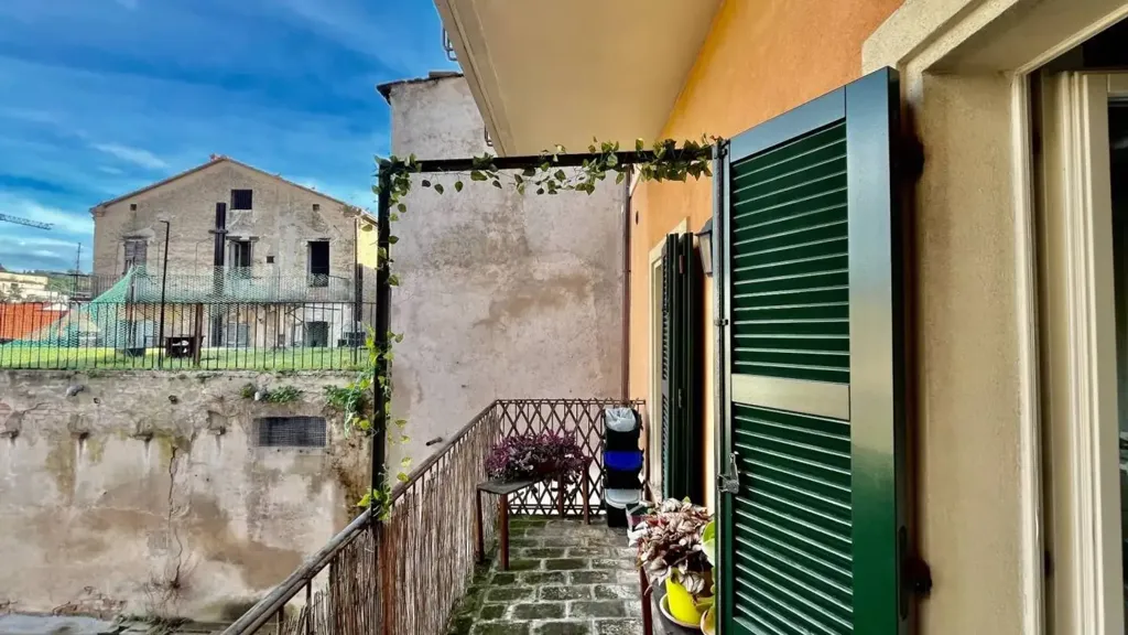 Balcone - Rustic Bilocale with Balcony in Ancona