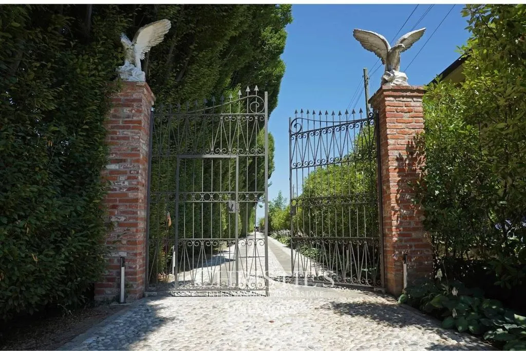 Exterior - Historic Villa with Pool in Oleggio, Piedmont