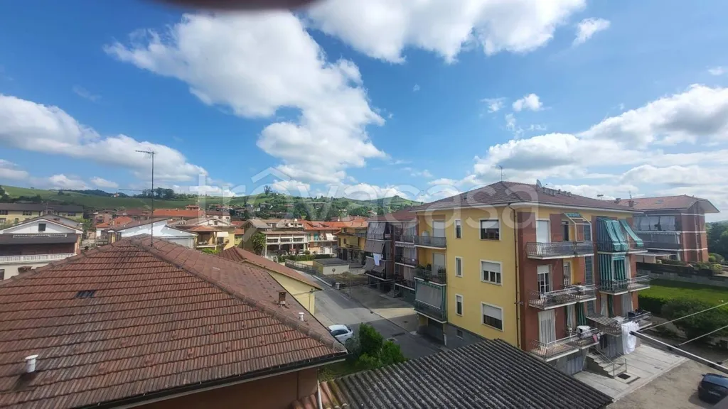 Rõdu - Central Apartment with Balcony in Canale