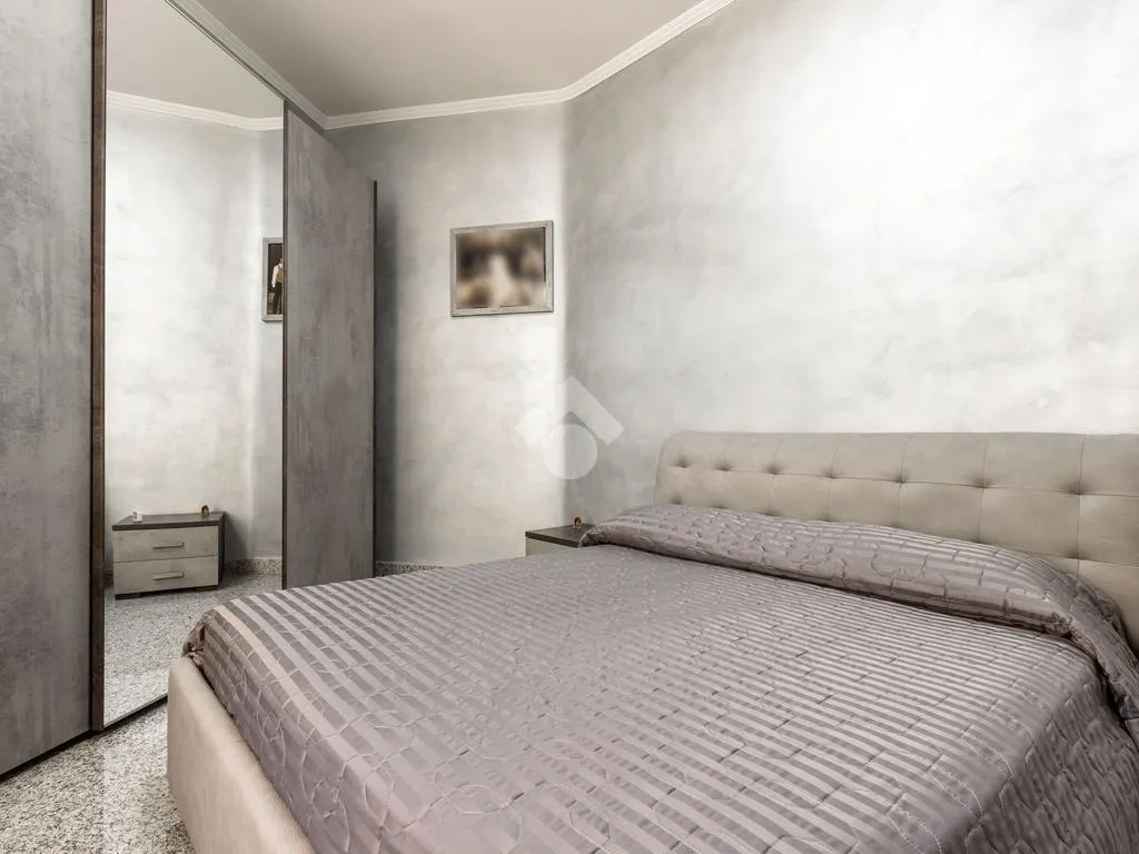 Chambres - 3-Room Apartment with Double Exposure in Rome