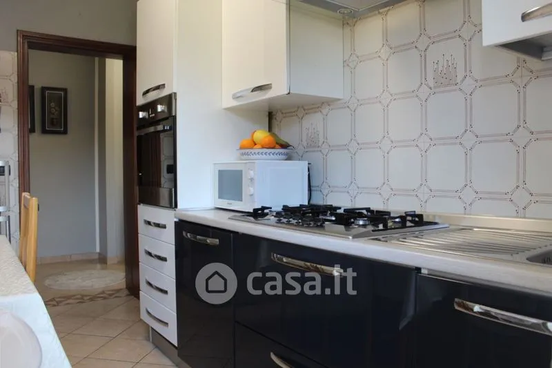 Cucina - Appartamento con balcone e garage a Fiesso Umbertiano