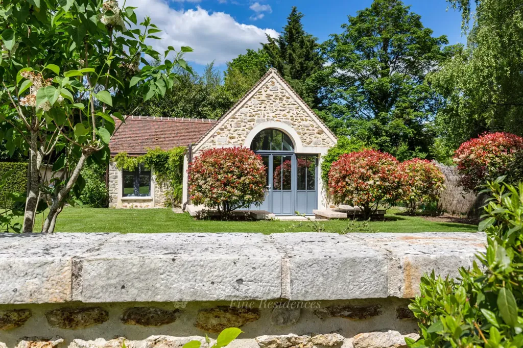 Giardino - Character Mansion with Pool in Barbizon
