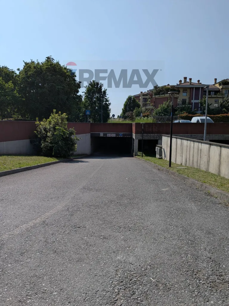Välivaade - Garage Pair in Strategic Location, Gorgonzola