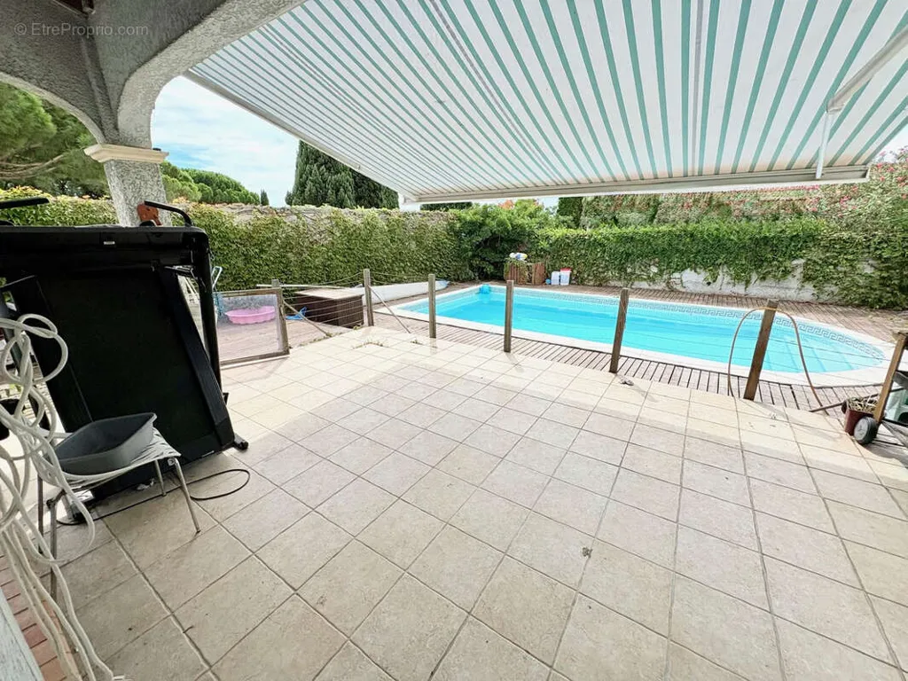 Bassein - Spacious Villa with Pool in Pérols