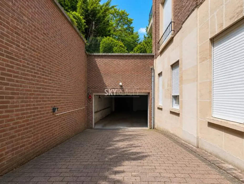 Garage - Penthouse 3 Façades avec Cave et Garage derrière le Bois de la Cambre