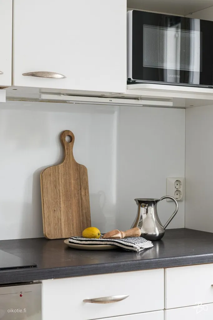 Cuisine - End-Unit Apartment with Balcony in Armonkallio, Tampere