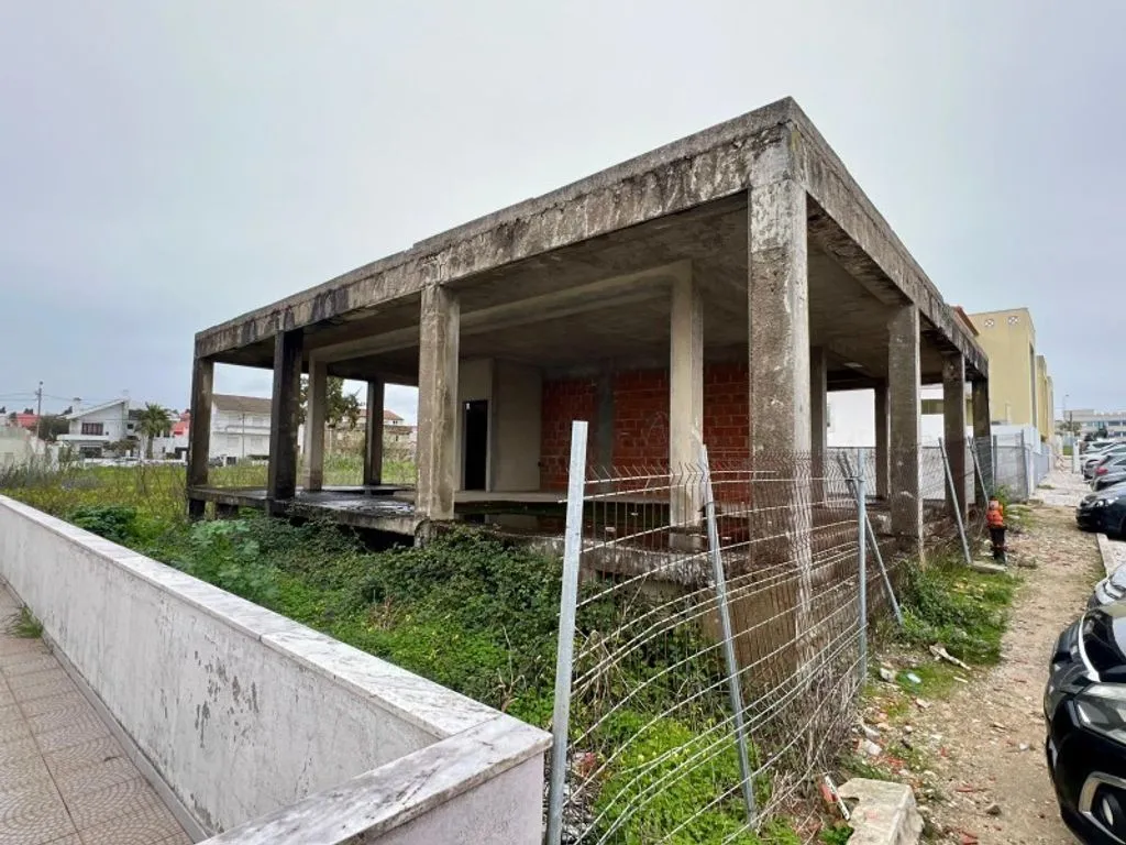 Exterior - Approved Restaurant Plot in Cascais