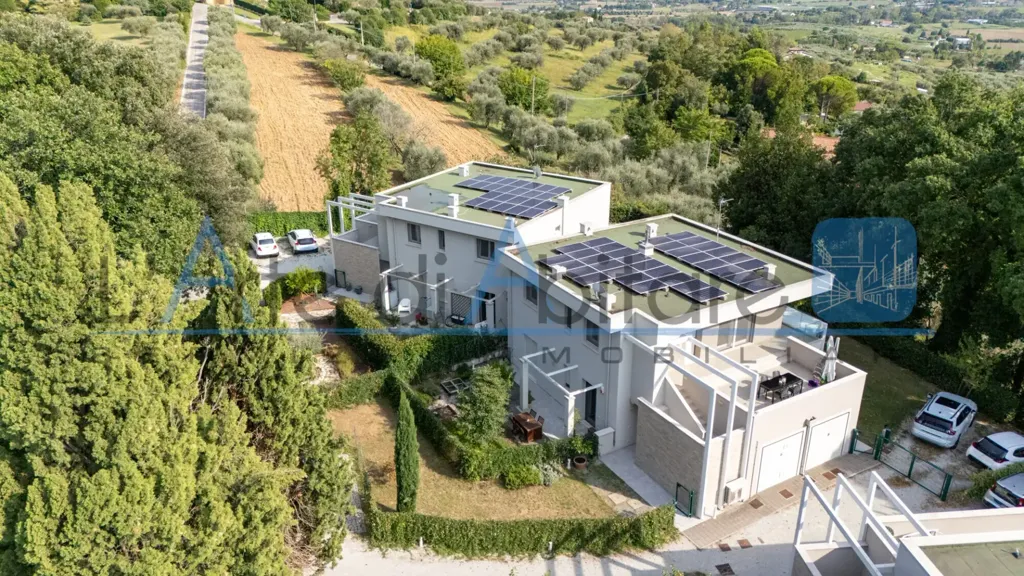 Vue aérienne - Independent Triplex with Terraces in Covignano