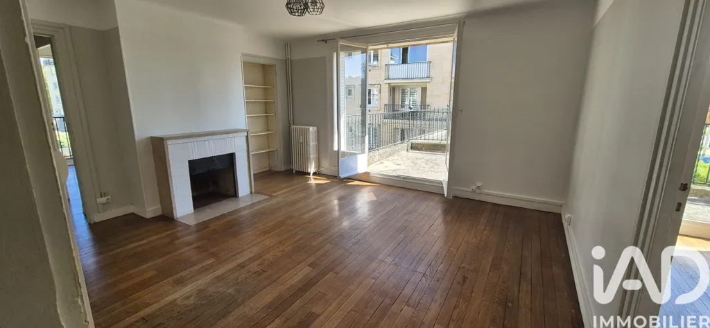Séjour - Appartement 4 Pièces avec Terrasse à Troyes