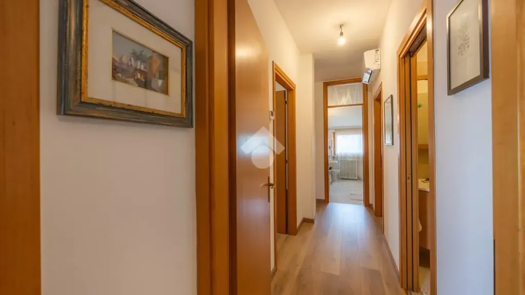 Ingresso - 4-Bedroom Apartment with Terrace in Dolcè