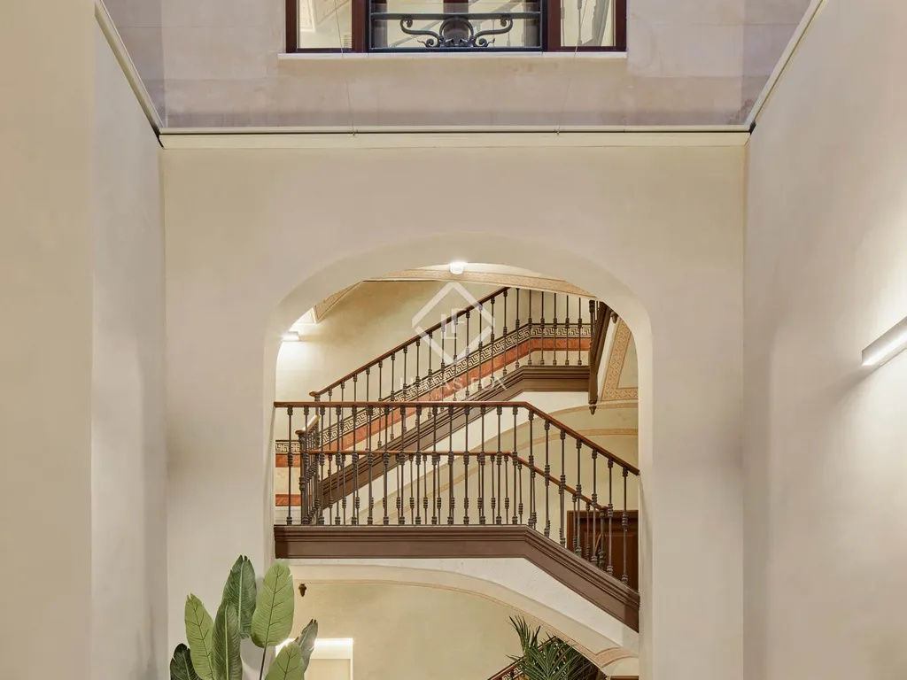 Pièces - Renovated Apartment with Terrace in Eixample Right