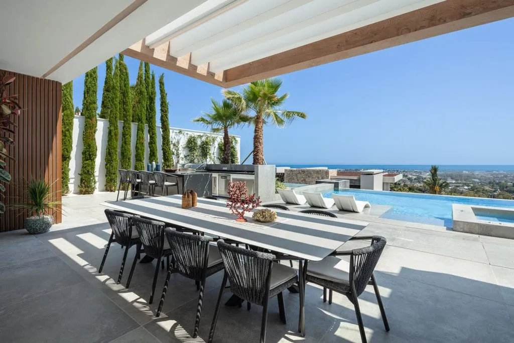 Terrasse - Luxury Villa with Panoramic Sea Views in Benahavís