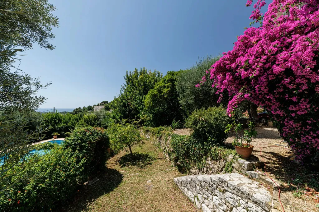 Aed - Charming 1920s Villa with Pool in Vence