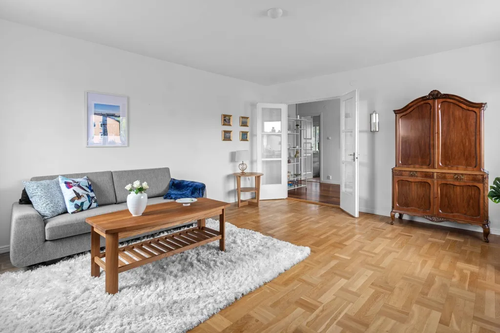 Soggiorno - Apartment with South-Facing Balcony in Tullingeberg