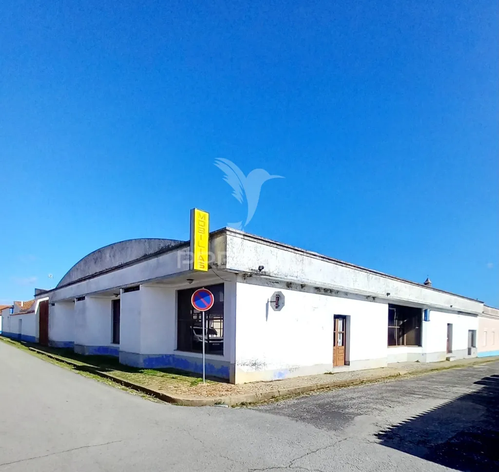 Extérieur - Commercial Space with Conversion Potential in Redondo