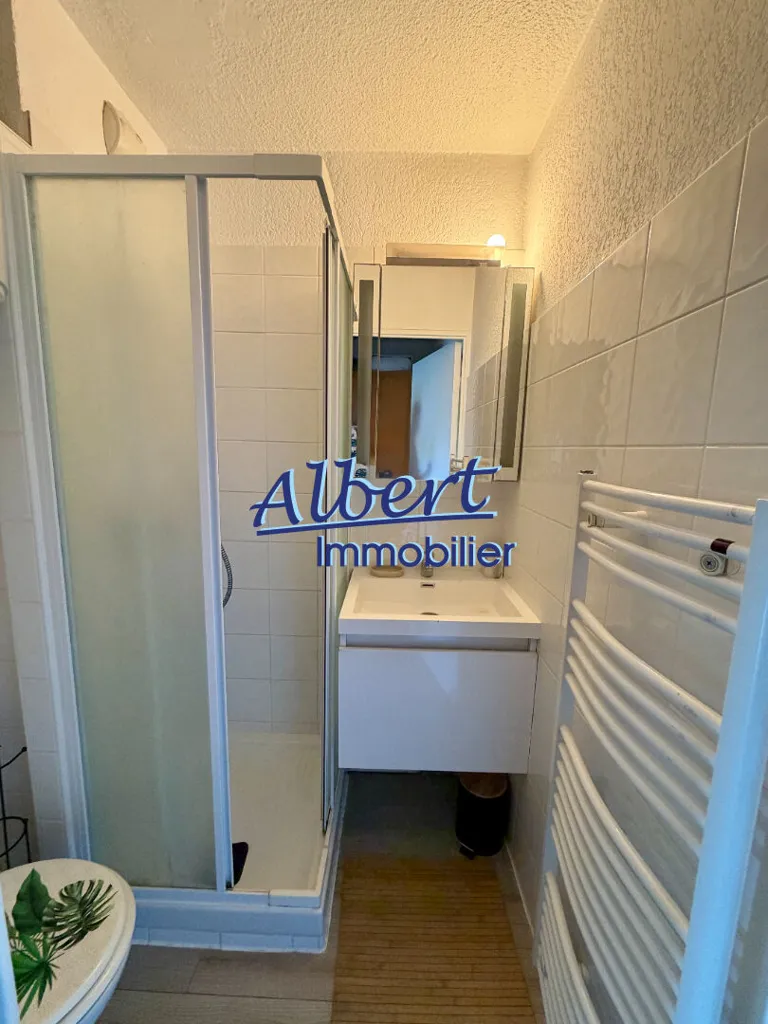 Bathrooms - Studio with South Terrace in Sanary-sur-Mer