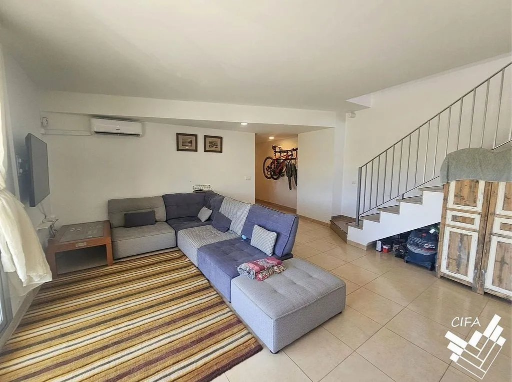 Séjour - Duplex with Terrace and Balcony in Ulldecona