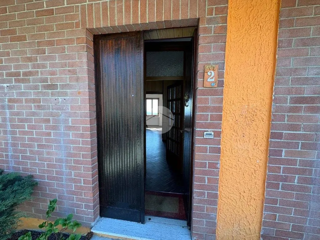 hallway_entrance