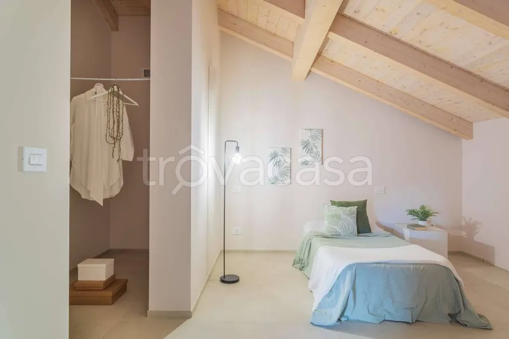 Chambres - Mansard Apartment with Lift in Busca