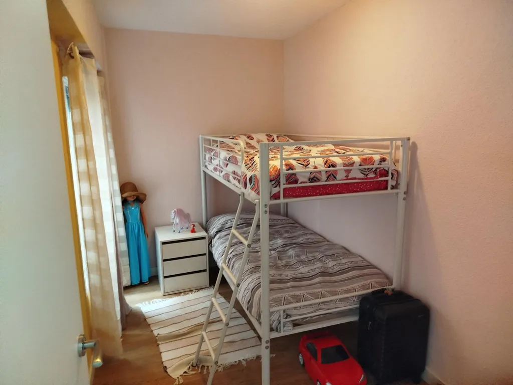 Magamistoad - Refurbished Flat with Fitted Kitchen in Carolinas