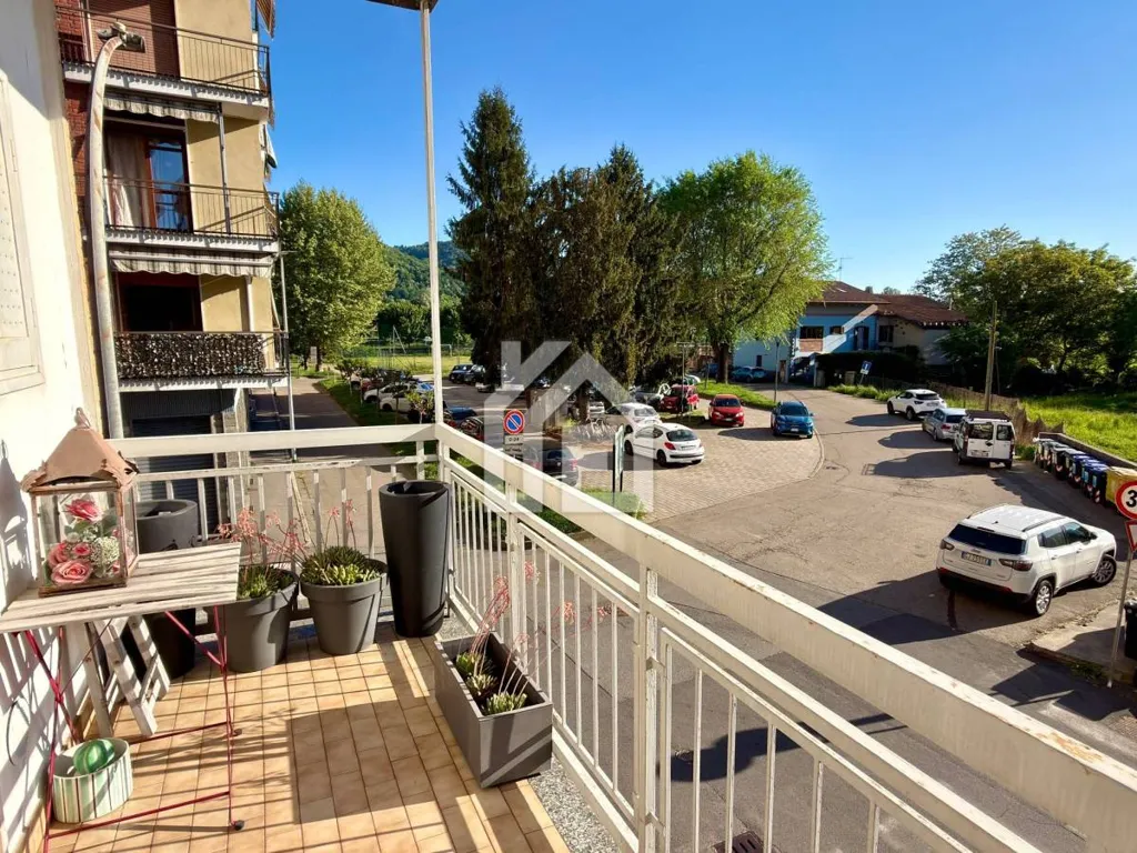 Balcon - Modernised Apartment with Balcony in Chivasso