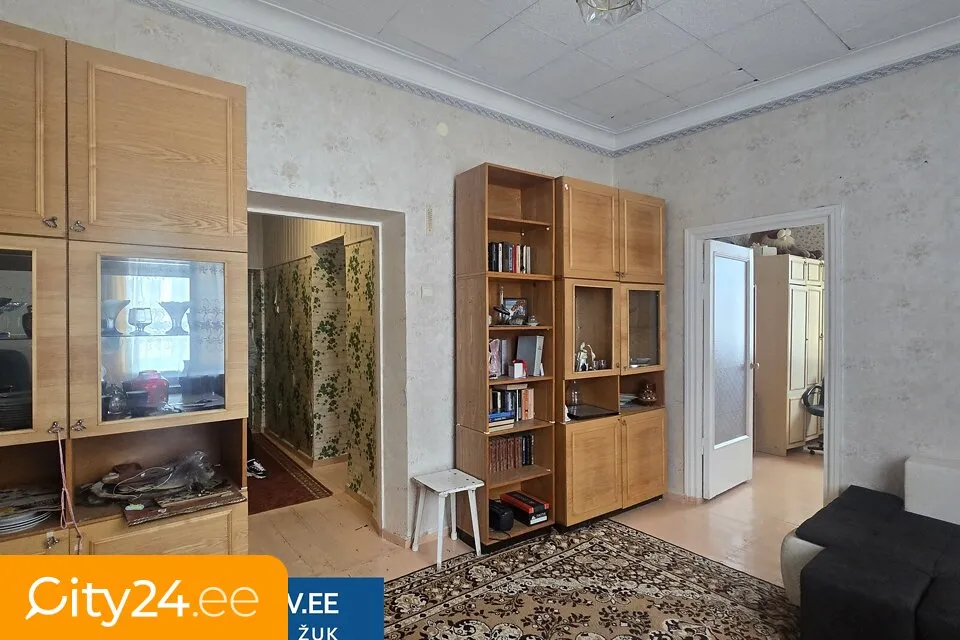 Séjour - Top Floor Flat with Balcony in Narva