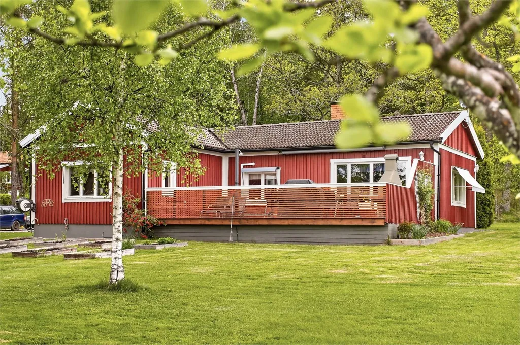 3-toaline maja asukohas Flens kommun