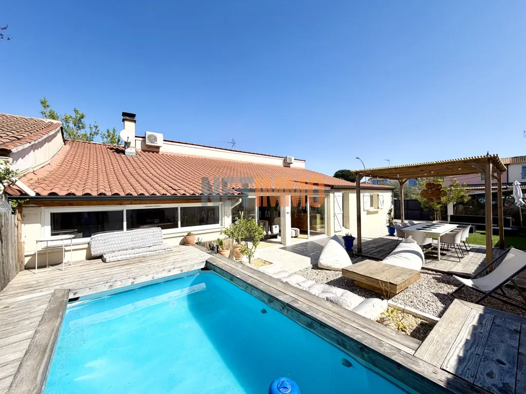 Bassein - Renovated Villa with Pool in Vauvert