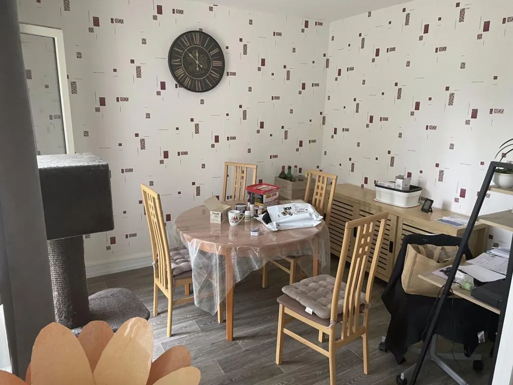 Söögituba - Renovated Flat with Balcony in Verdant Quarter