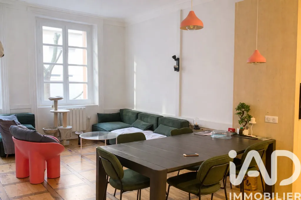 Dining Room - 5-Bedroom Apartment for Colocation in Saint-Étienne Centre