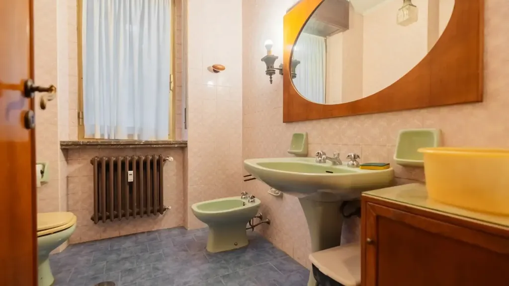Salles de bain - Penthouse with Terraces in Torino's Crimea