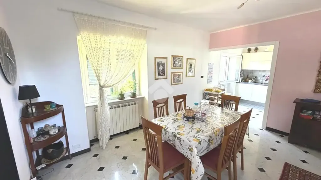 Salle à manger - Villa with Terrace and Garden in Serra Riccò