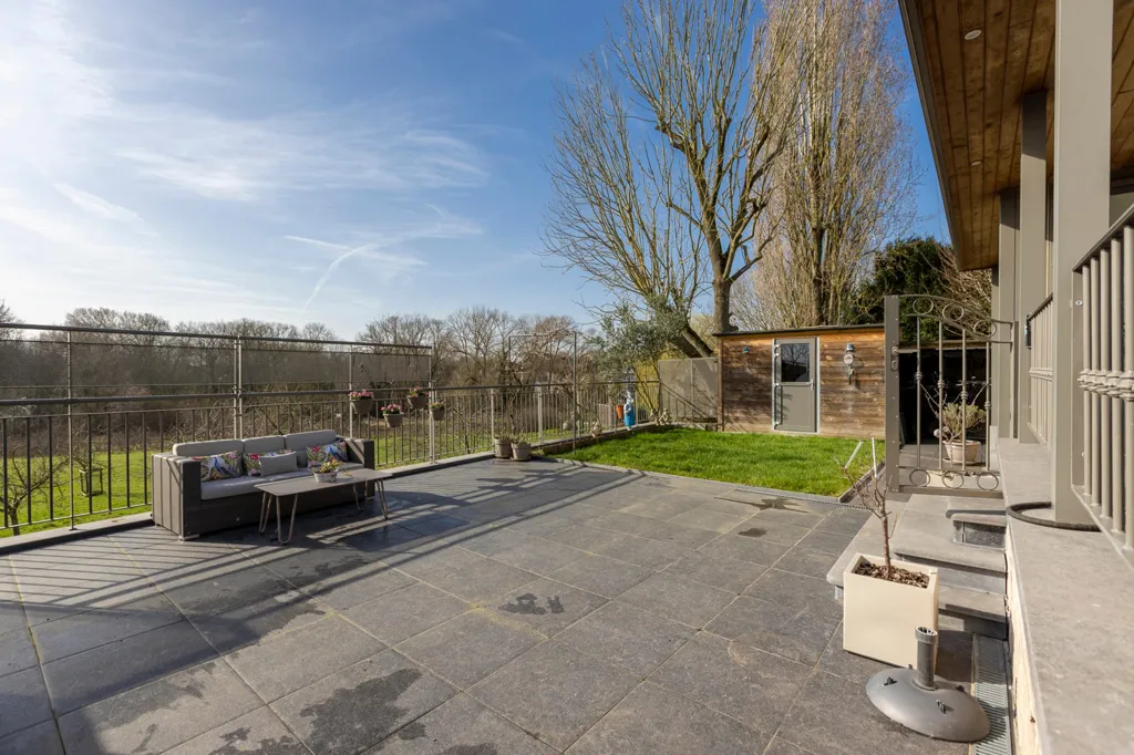 Giardino - Luxury House with Terrace and Views in Central Location