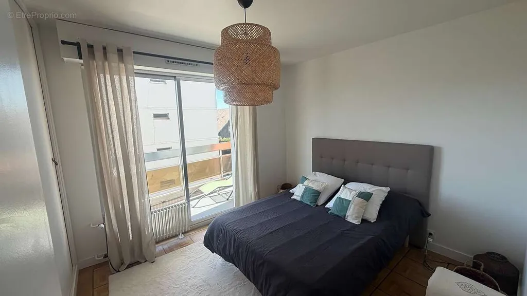 Magamistoad - Apartment with Balcony in Annemasse