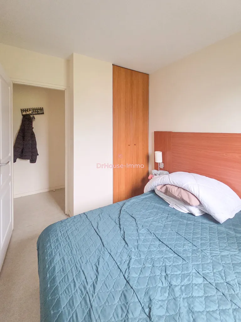 Bedrooms - Apartment with Pool in Chaveignes