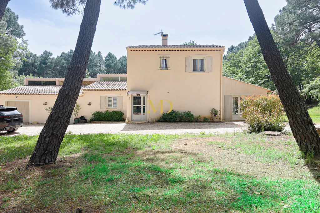 Extérieur - Maison avec Parc Boisé à Roussillon