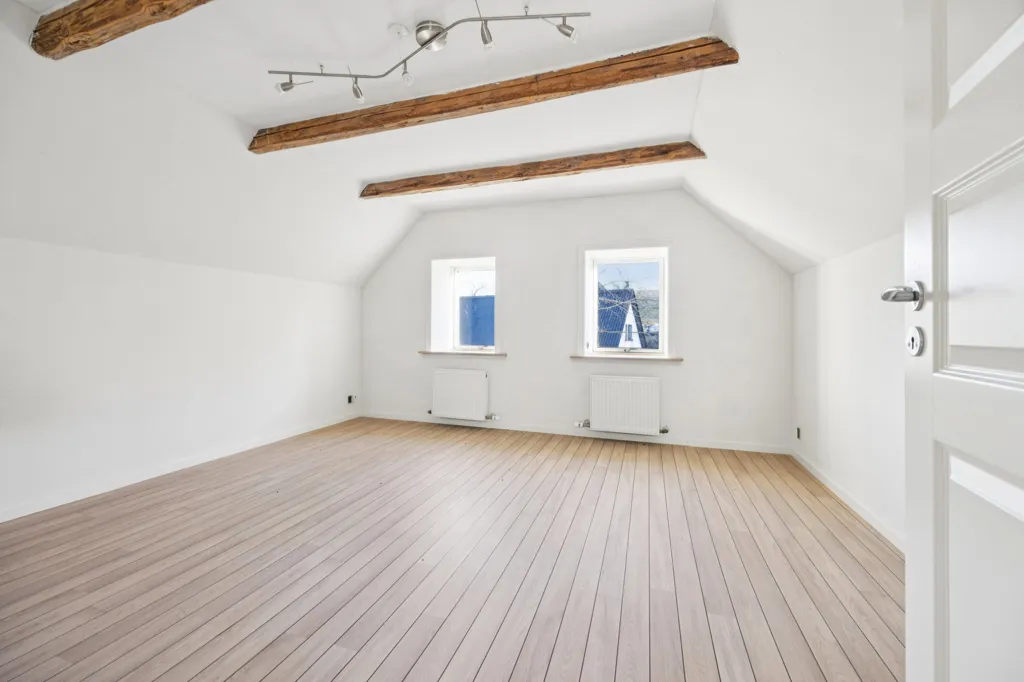 other_room